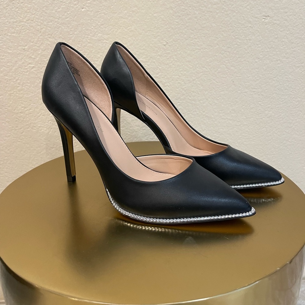 Mint condition BCBG Generation heels. Size 8.5. Black w/diamond stud trim